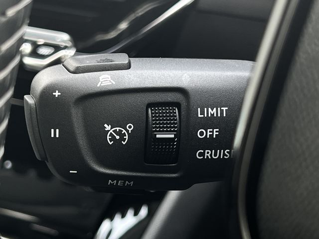 Peugeot 208 2022-02 13791-11