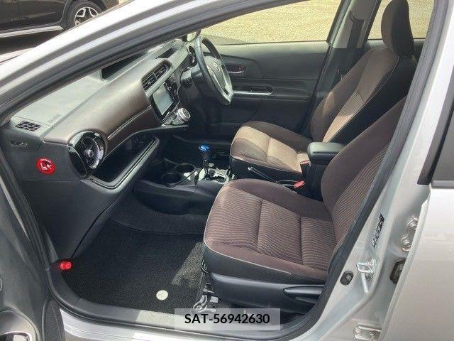 Toyota AQUA 2016-04 260115-12