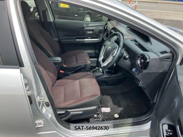 Toyota AQUA 2016-04 260115-11
