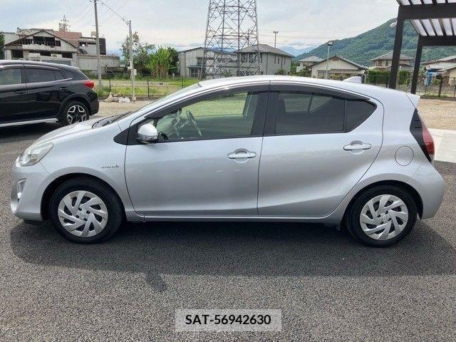 Toyota AQUA 2016-04 260115-8