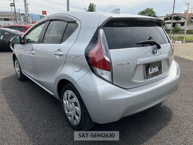 Toyota AQUA 2016-04 260115-7