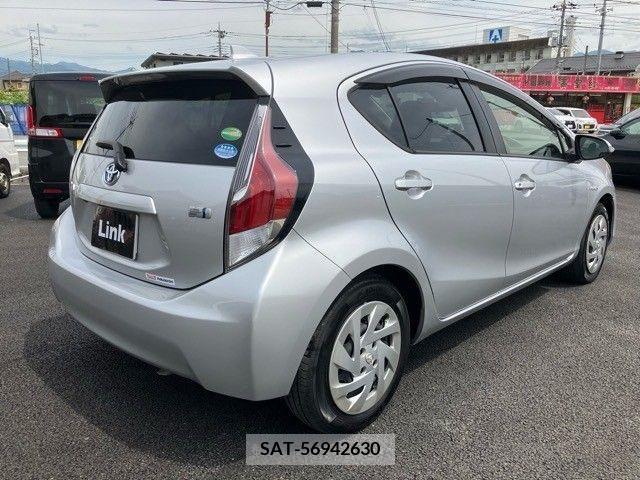 Toyota AQUA 2016-04 260115-5