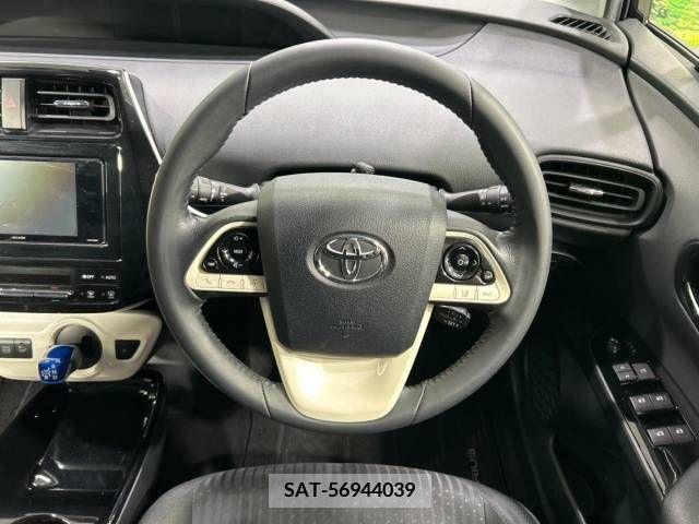 Toyota PRIUS 2018-11 282758-11
