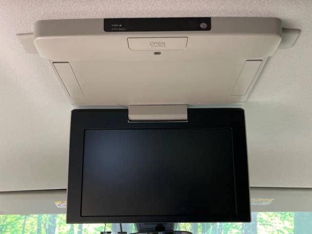 Toyota NOAH 2016-05 181845-2