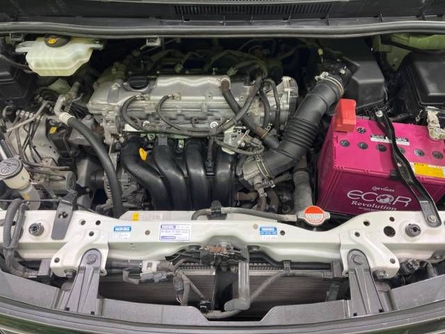 Toyota NOAH 2016-05 181845-19