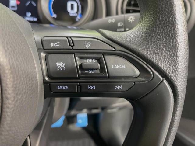 Toyota YARIS CROSS 2023-03 192189-5