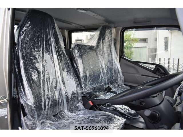 Mitsubishi CANTER 2023-11 294524-10