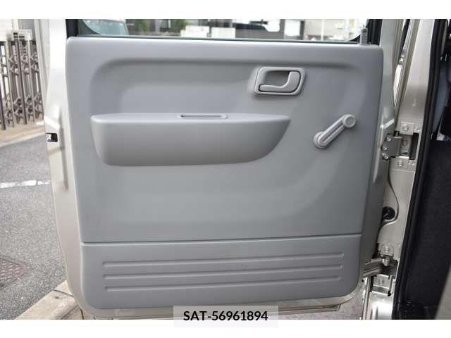 Mitsubishi CANTER 2023-11 294524-12