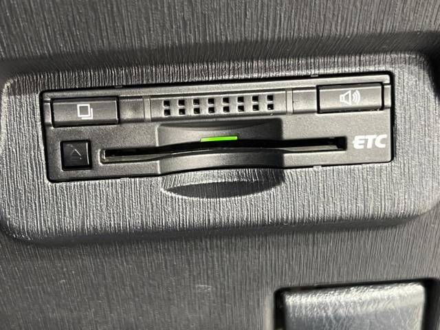 Toyota PRIUS ALPHA 2015-04 189863-6