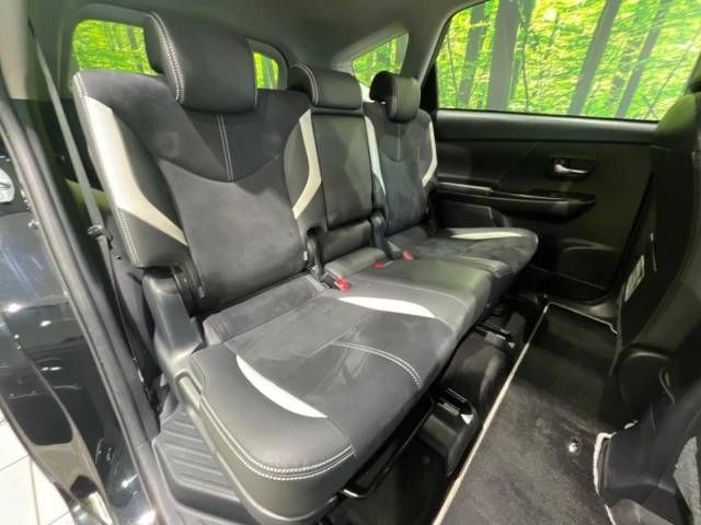 Toyota PRIUS ALPHA 2015-04 189863-9