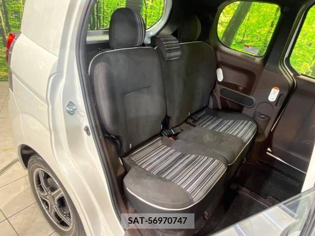 Toyota SPADE 2015-11 382712-11