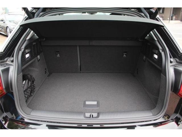 Audi Q2 2018-08 8152-5