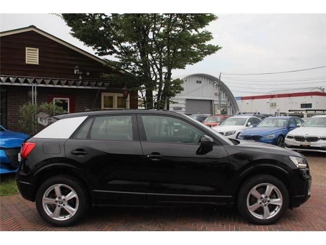 Audi Q2 2018-08 8152-1