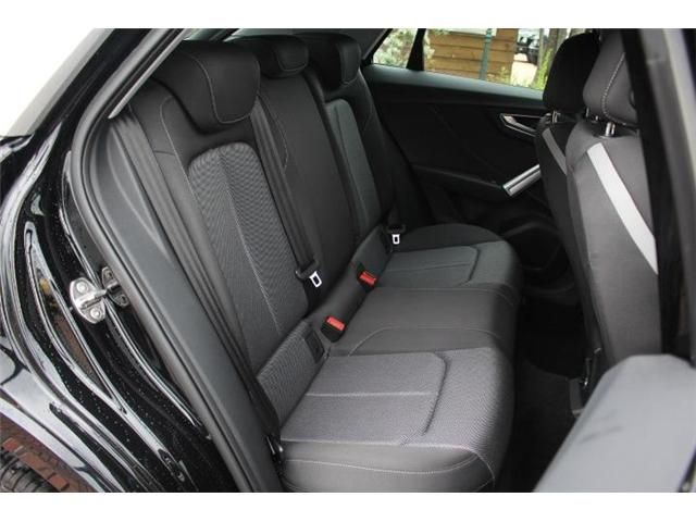 Audi Q2 2018-08 8152-13
