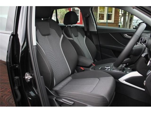 Audi Q2 2018-08 8152-12