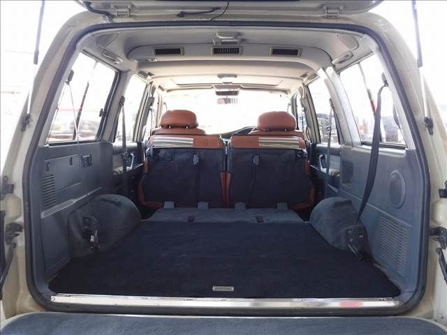 Toyota LAND CRUISER 1995-03 5839-9