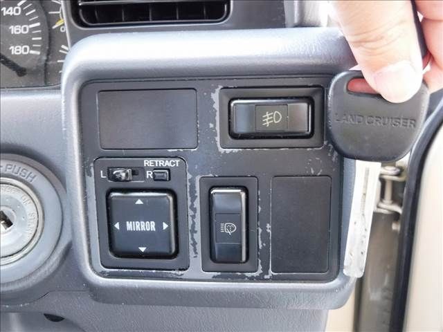 Toyota LAND CRUISER 1995-03 5839-6
