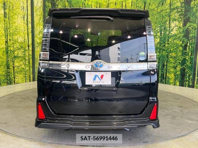 Toyota VOXY 2019-04 321648-16