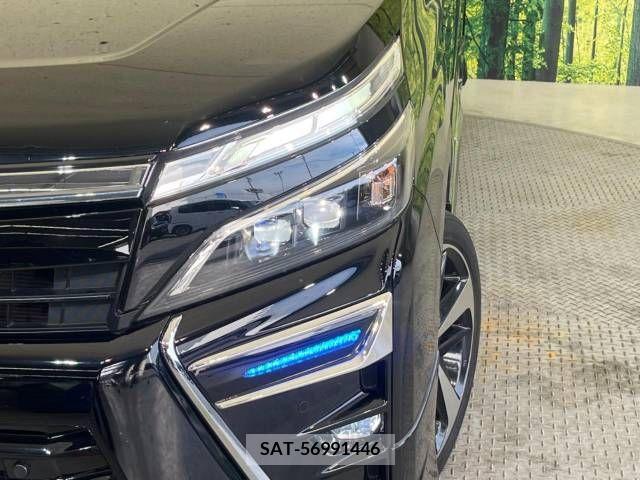 Toyota VOXY 2019-04 321648-13