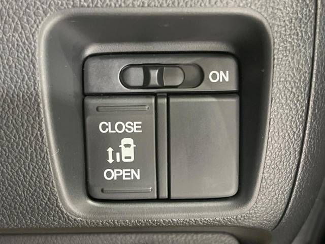 Honda N BOX 2017-02 186601-2