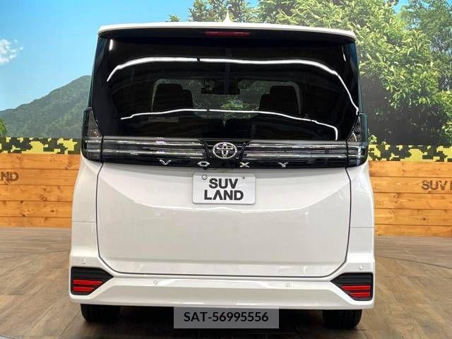 Toyota VOXY 2022-10 346582-16