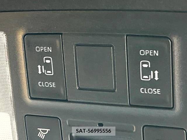 Toyota VOXY 2022-10 346582-4