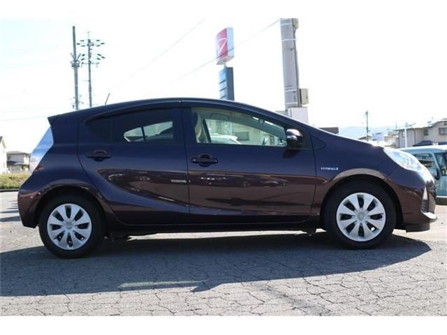 Toyota AQUA 2014-01 25180-27