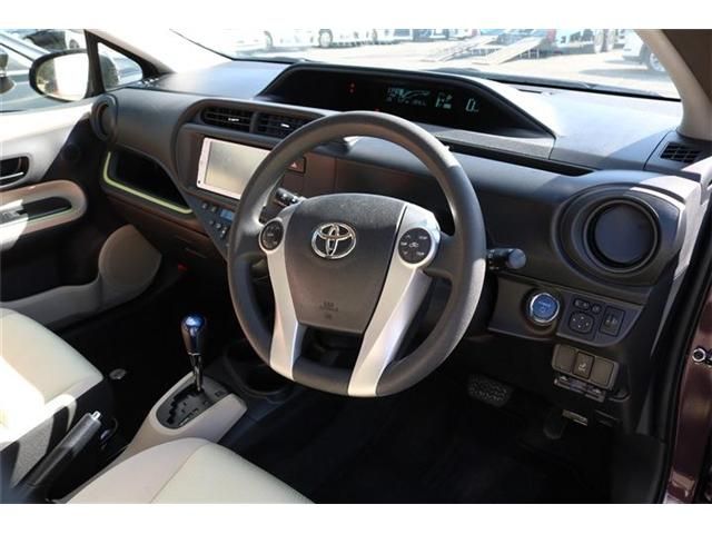 Toyota AQUA 2014-01 25180-6
