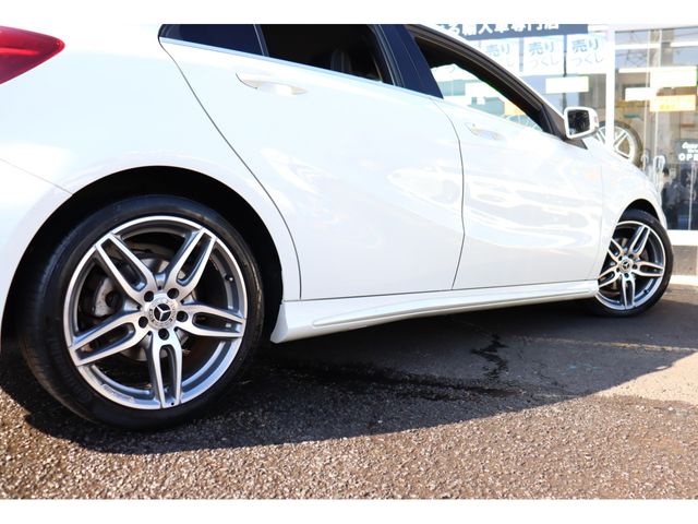 Mercedes Benz A-CLASS 2018-01 17602-24