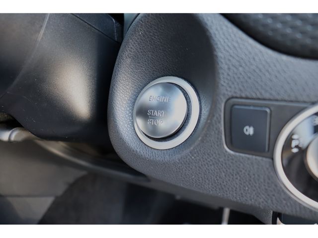 Mercedes Benz A-CLASS 2018-01 17602-15