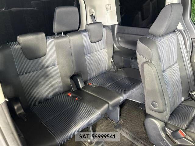 Toyota VOXY 2015-07 288922-9