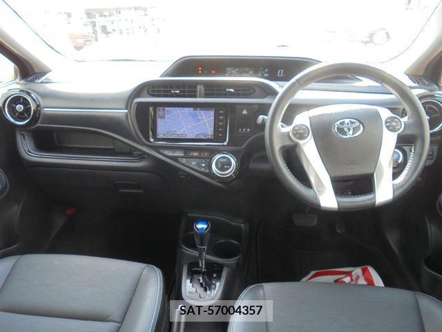 Toyota AQUA 2016-05 356289-1