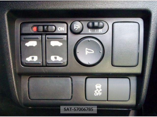 Honda FREED SPIKE 2012-10 377755-11