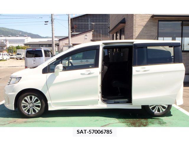 Honda FREED SPIKE 2012-10 377755-4