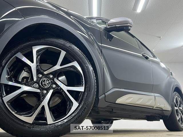 Toyota C-HR 2017-03 264145-18