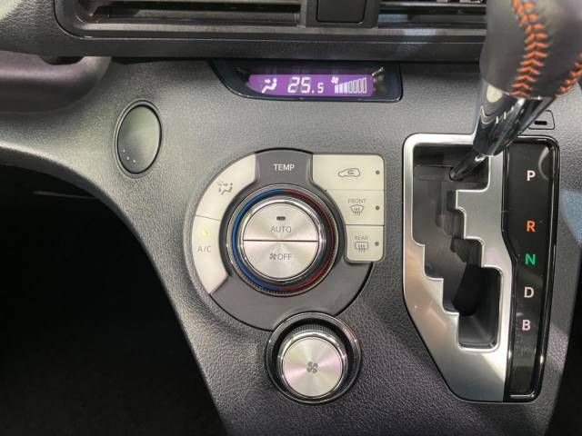 Toyota SIENTA 2017-09 12560-7