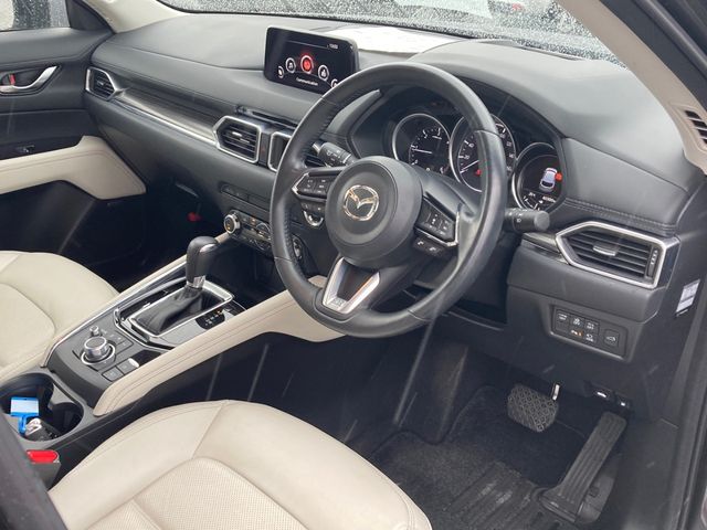 Mazda CX-5 2018-09 23349-1