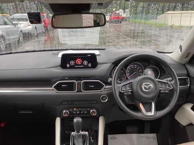 Mazda CX-5 2018-09 23349-13