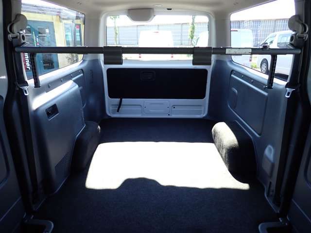 Nissan NV350 Caravan 2017-08 19312-26