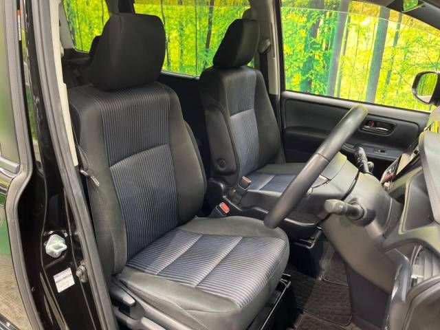 Toyota VOXY 2016-01 28983-7