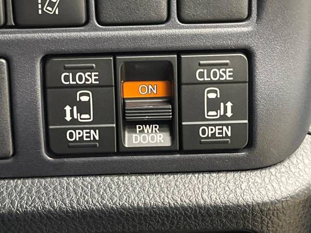 Toyota VOXY 2016-01 28983-5