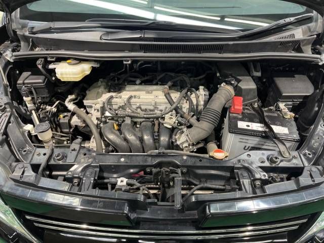 Toyota VOXY 2016-01 28983-18