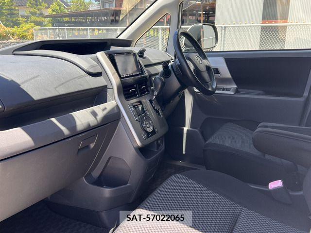 Toyota NOAH 2007-07 321382-7