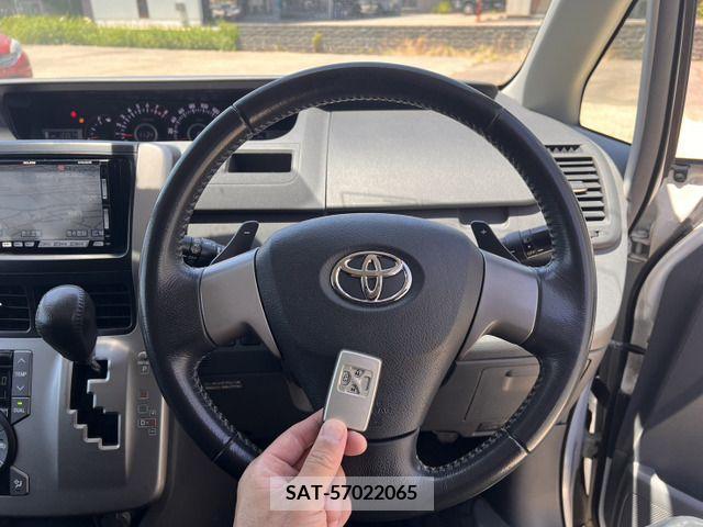 Toyota NOAH 2007-07 321382-19
