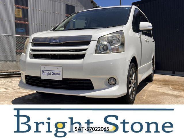 Toyota NOAH 2007-07 321382-0