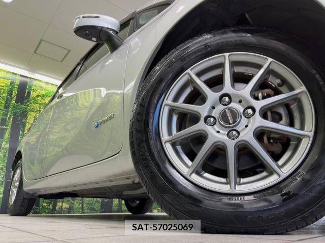 Nissan NOTE 2017-05 305382-13