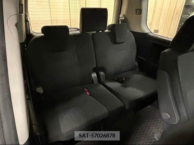 Toyota VOXY 2011-02 210364-15