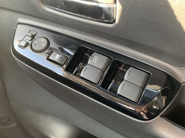 Nissan ROOX 2022-06 18282-18