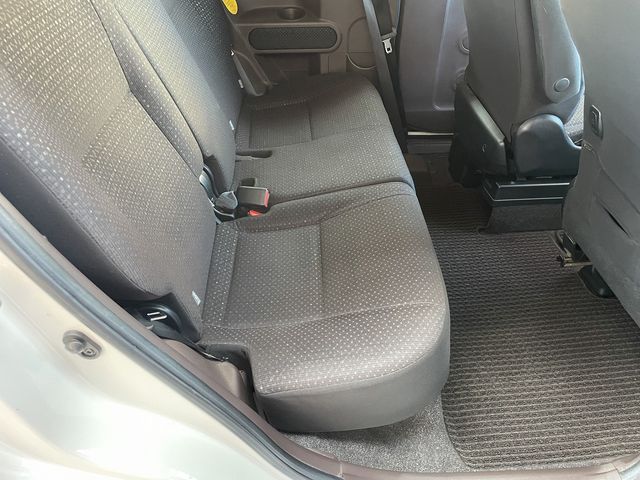 Toyota PORTE 2012-12 21070-23
