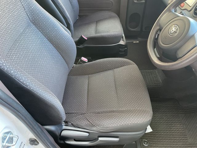 Toyota PORTE 2012-12 21070-17